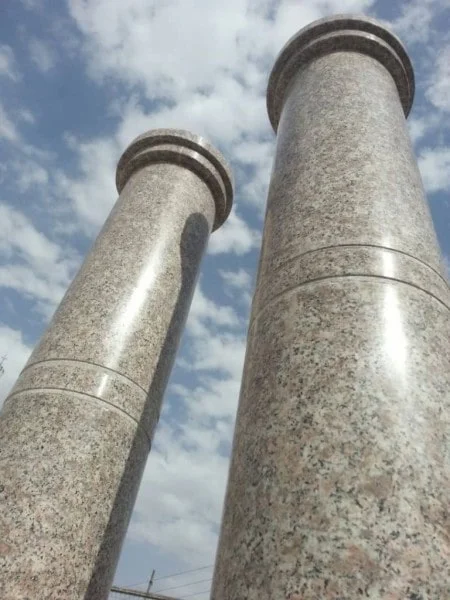 ستون سنگی در اصفهان